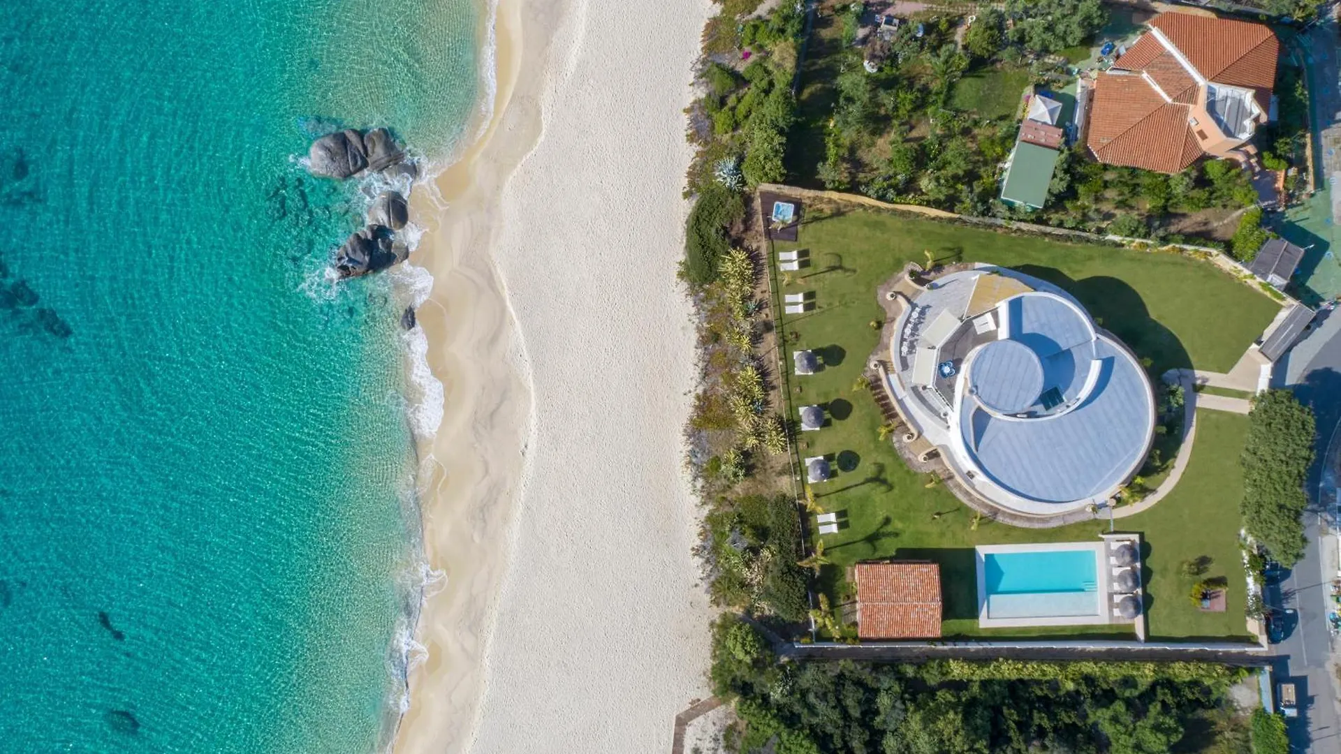 ***** Hotel Villa Escargot Luxury In Costa Rei Beach Italy